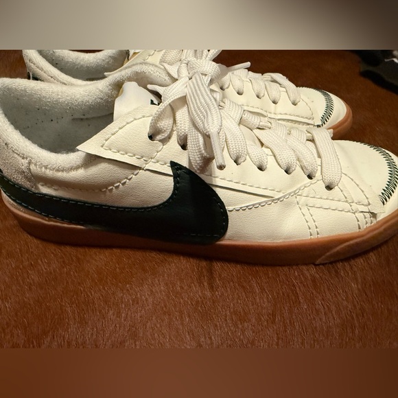 Nike Blazer Low - Picture 3 of 5